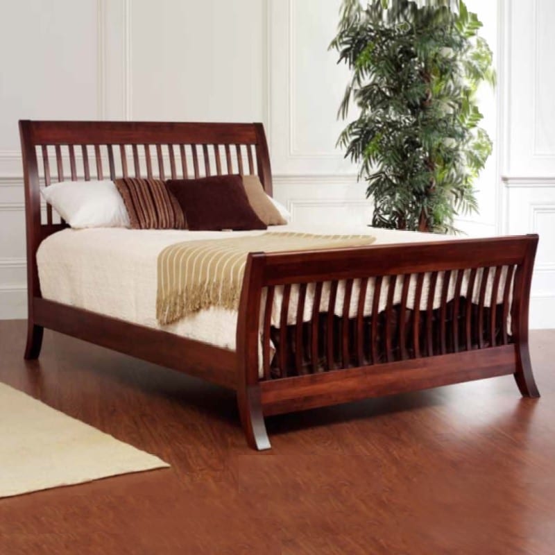 Manhattan Sleigh with slats