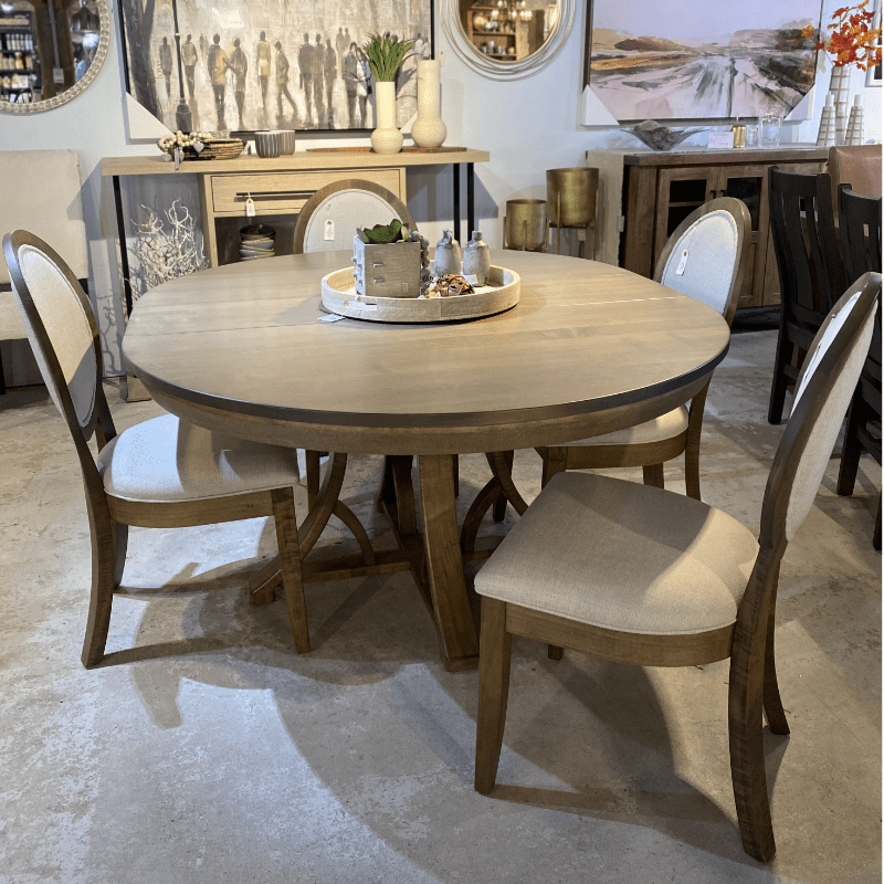 Dawson table and chairs with one leaf in