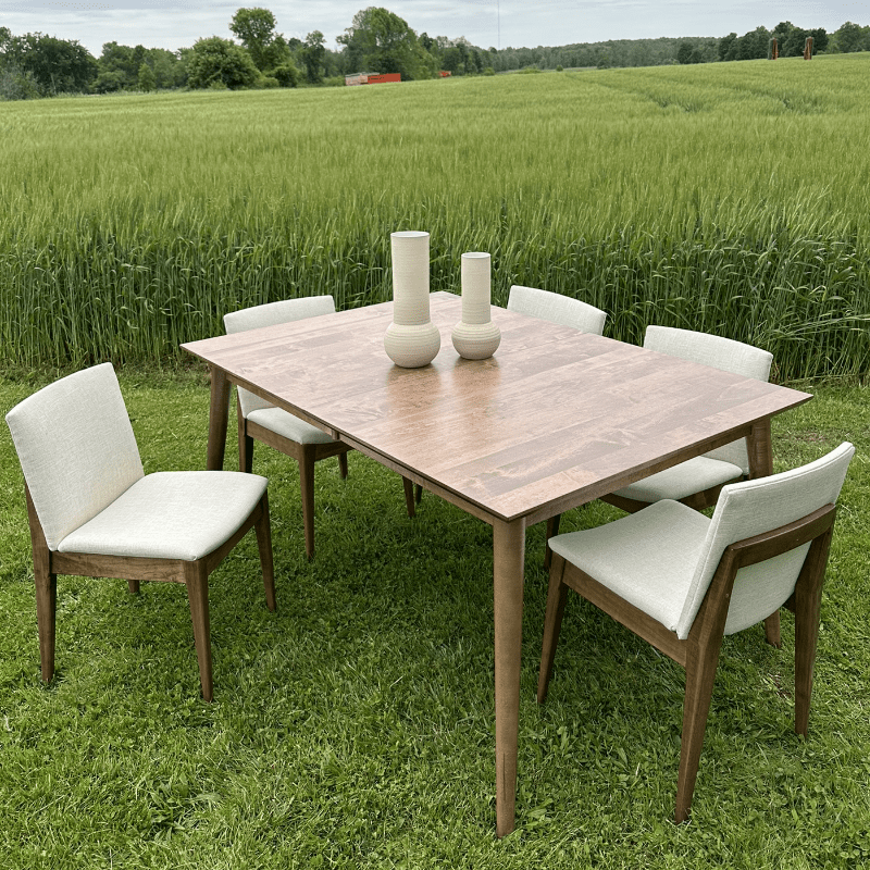Simo Table with Tampa chairs