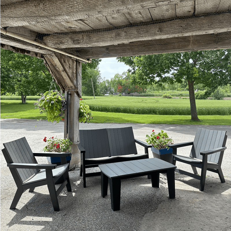 Tilla outdoor set