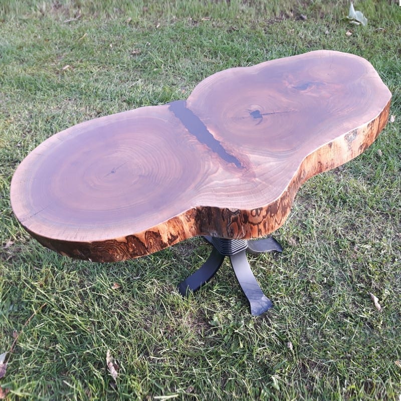 Pedestal casual table